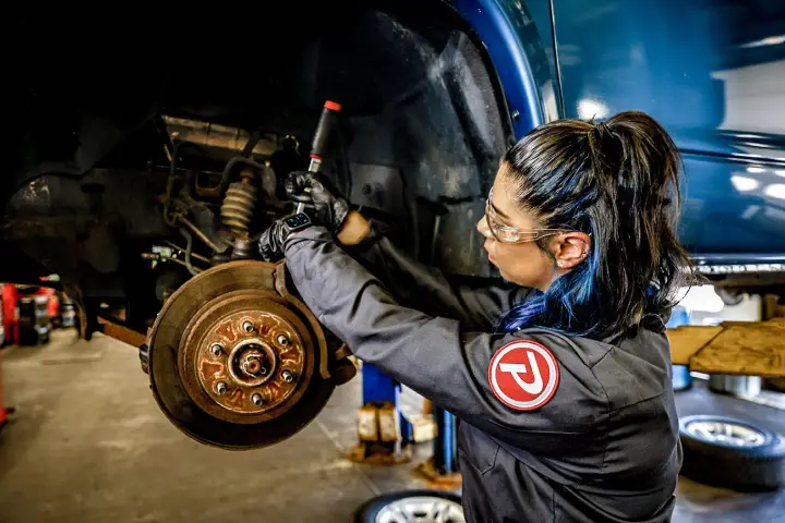 brake tech working